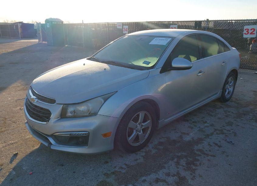 Photo 2 of 2015 Chevrolet Cruze 1LT AUTO (VIN 1G1PC5SBXF7205433)