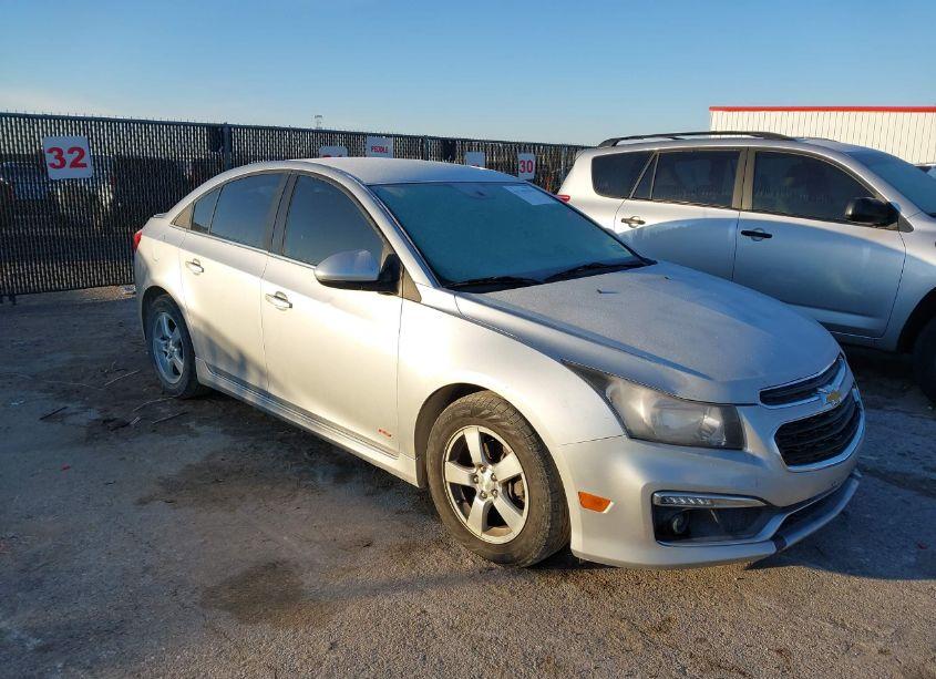 Photo 6 of 2015 Chevrolet Cruze 1LT AUTO (VIN 1G1PC5SBXF7205433)