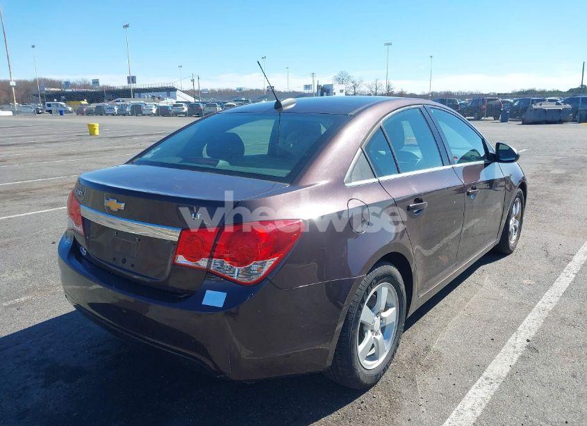Photo 4 of 2015 Chevrolet Cruze 1LT AUTO (VIN 1G1PC5SBXF7222636)