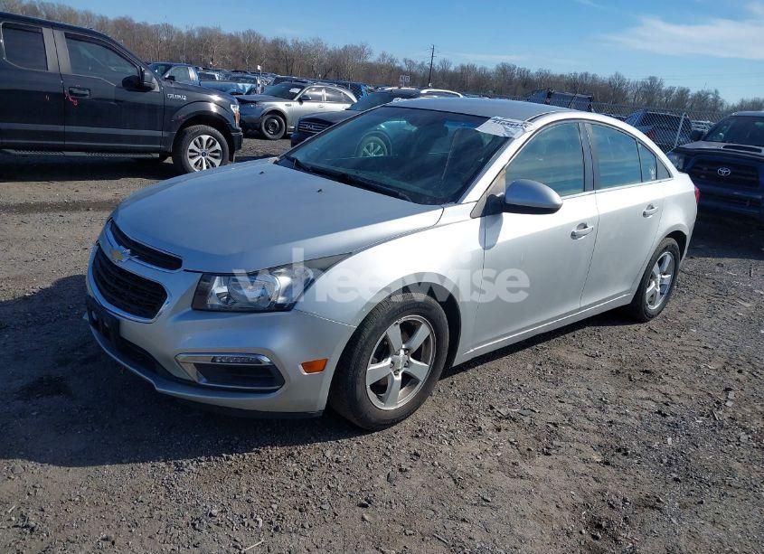 Photo 2 of 2015 Chevrolet Cruze 1LT AUTO (VIN 1G1PC5SBXF7237086)