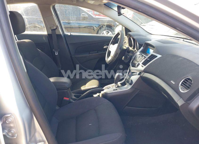 Photo 5 of 2015 Chevrolet Cruze 1LT AUTO (VIN 1G1PC5SBXF7237086)