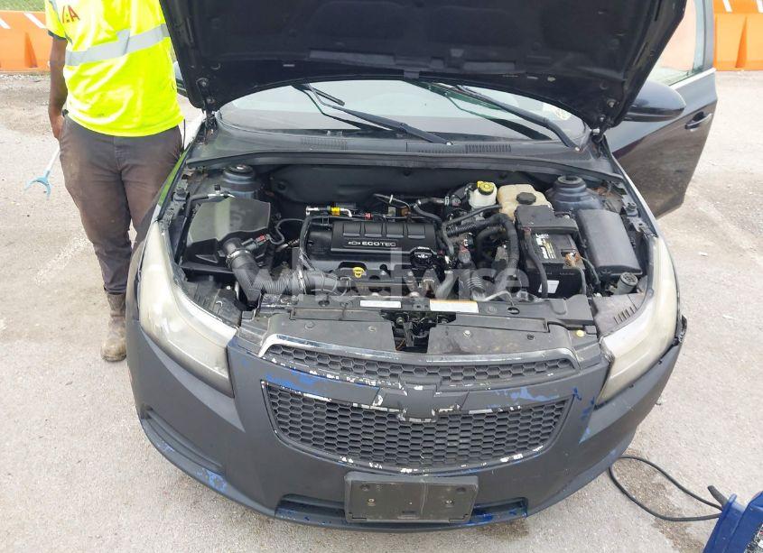 Photo 10 of 2015 Chevrolet Cruze 1LT AUTO (VIN 1G1PC5SBXF7240327)