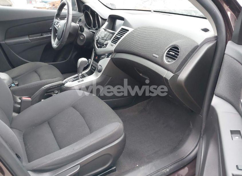 Photo 5 of 2015 Chevrolet Cruze 1LT AUTO (VIN 1G1PC5SBXF7272534)