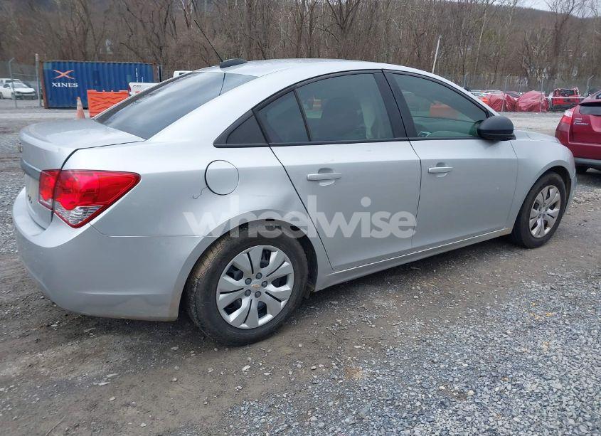Photo 4 of 2016 Chevrolet Cruze LIMITED LS AUTO (VIN 1G1PC5SG0G7163352)