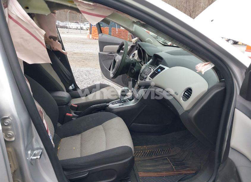 Photo 5 of 2016 Chevrolet Cruze LIMITED LS AUTO (VIN 1G1PC5SG0G7163352)