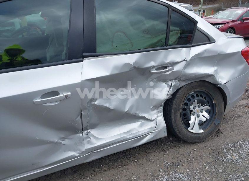 Photo 6 of 2016 Chevrolet Cruze LIMITED LS AUTO (VIN 1G1PC5SG0G7163352)