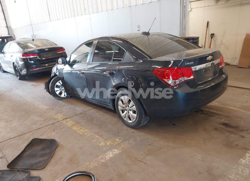 Photo 3 of 2016 Chevrolet Cruze LIMITED LS AUTO (VIN 1G1PC5SG1G7151923)