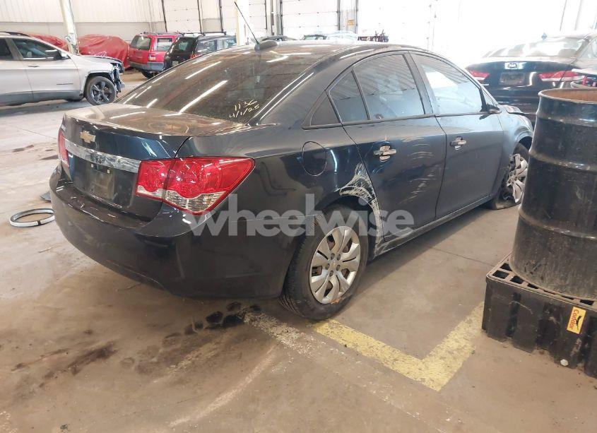 Photo 4 of 2016 Chevrolet Cruze LIMITED LS AUTO (VIN 1G1PC5SG1G7151923)