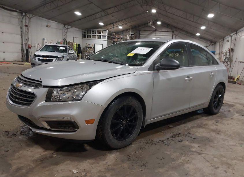 Photo 2 of 2016 Chevrolet Cruze LIMITED LS AUTO (VIN 1G1PC5SG1G7171749)