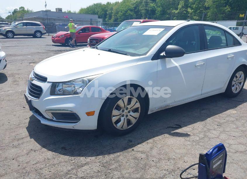 Photo 2 of 2016 Chevrolet Cruze LIMITED LS AUTO (VIN 1G1PC5SG1G7212574)