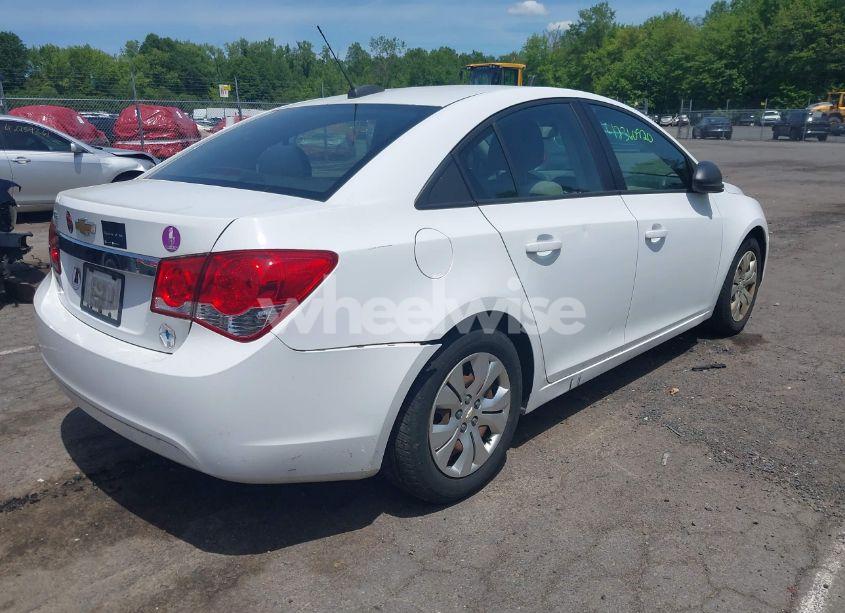 Photo 4 of 2016 Chevrolet Cruze LIMITED LS AUTO (VIN 1G1PC5SG1G7212574)
