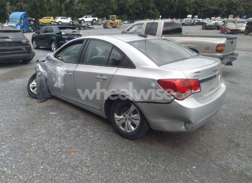 Photo 3 of 2016 Chevrolet Cruze LIMITED LS AUTO (VIN 1G1PC5SG1G7216639)
