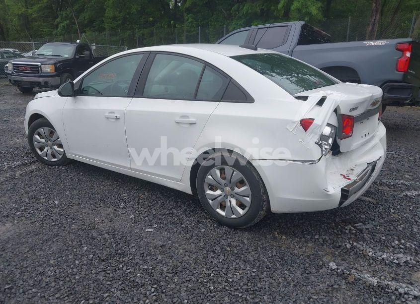 Photo 3 of 2016 Chevrolet Cruze LIMITED LS AUTO (VIN 1G1PC5SG5G7182639)