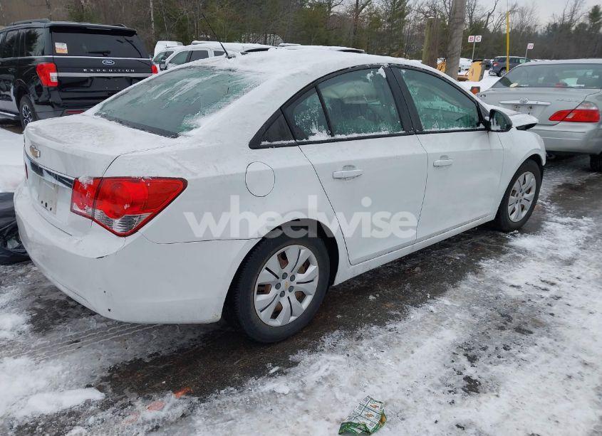 Photo 4 of 2016 Chevrolet Cruze LIMITED LS AUTO (VIN 1G1PC5SG6G7166241)