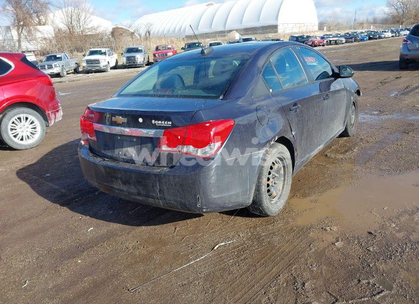 Photo 4 of 2016 Chevrolet Cruze LIMITED LS AUTO (VIN 1G1PC5SG7G7143356)
