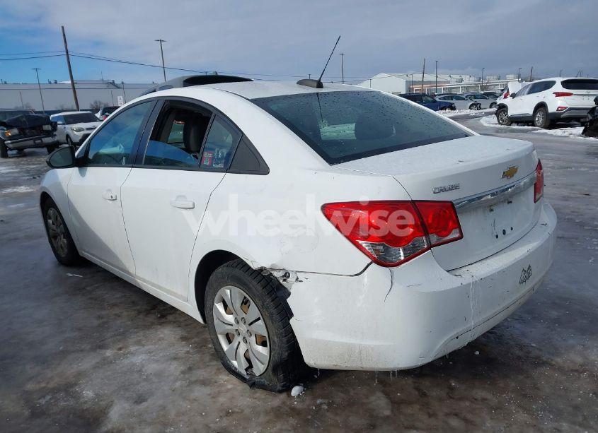 Photo 3 of 2016 Chevrolet Cruze LIMITED LS AUTO (VIN 1G1PC5SG7G7150579)