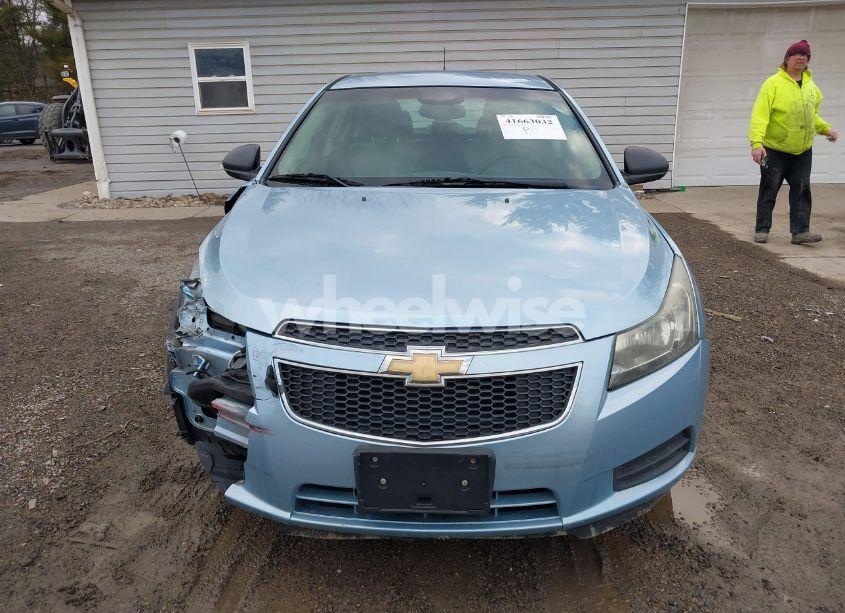 Photo 13 of 2011 Chevrolet Cruze LS (VIN 1G1PC5SH0B7151865)