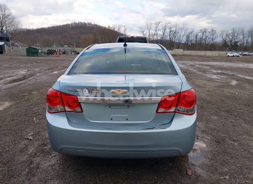 Photo 17 of 2011 Chevrolet Cruze LS (VIN 1G1PC5SH0B7151865)