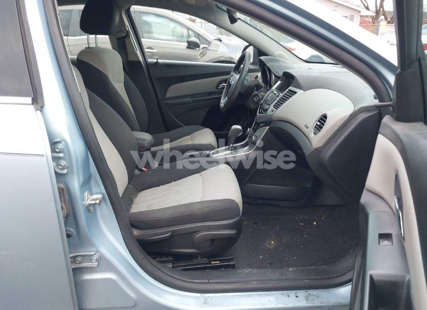 Photo 5 of 2011 Chevrolet Cruze LS (VIN 1G1PC5SH0B7151865)
