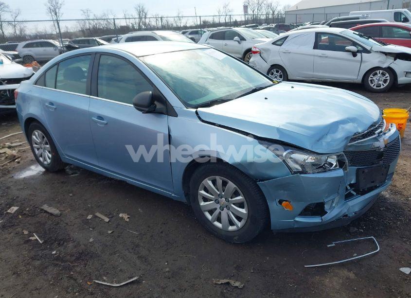 2011 Chevrolet Cruze LS (VIN 1G1PC5SH0B7171744) main photo