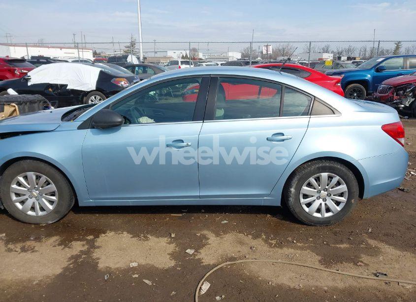 Photo 14 of 2011 Chevrolet Cruze LS (VIN 1G1PC5SH0B7171744)