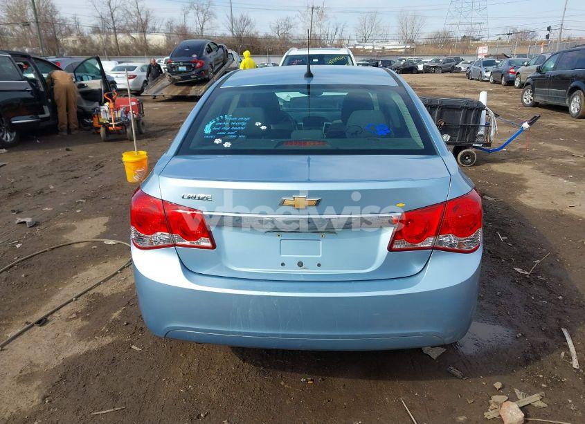 Photo 16 of 2011 Chevrolet Cruze LS (VIN 1G1PC5SH0B7171744)