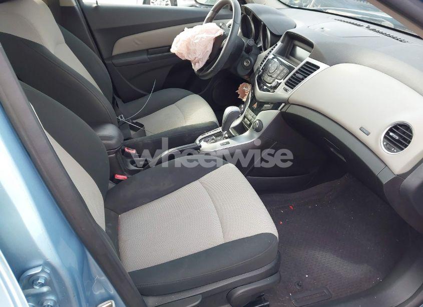 Photo 5 of 2011 Chevrolet Cruze LS (VIN 1G1PC5SH0B7171744)