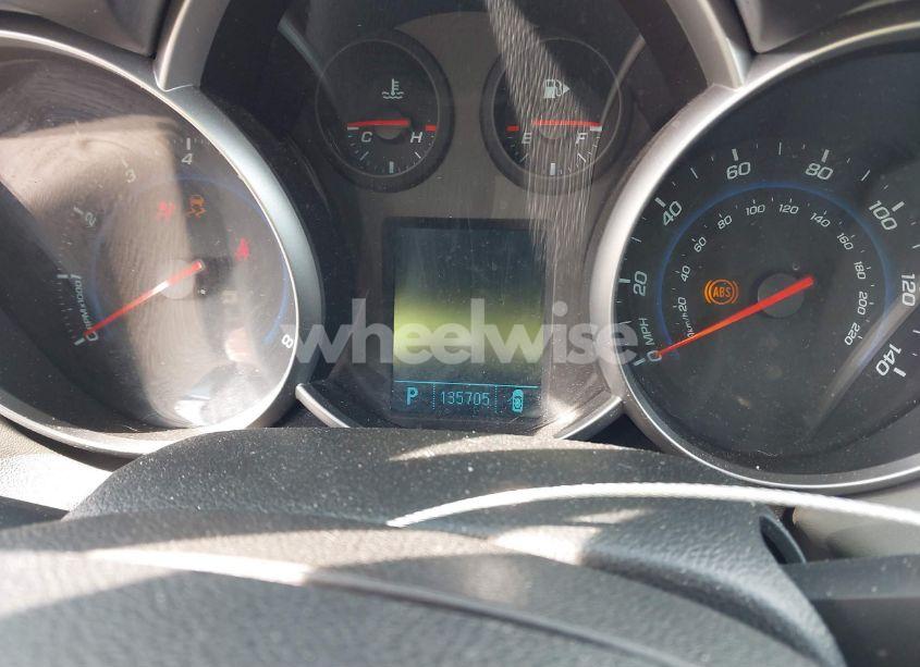 Photo 7 of 2011 Chevrolet Cruze LS (VIN 1G1PC5SH0B7171744)