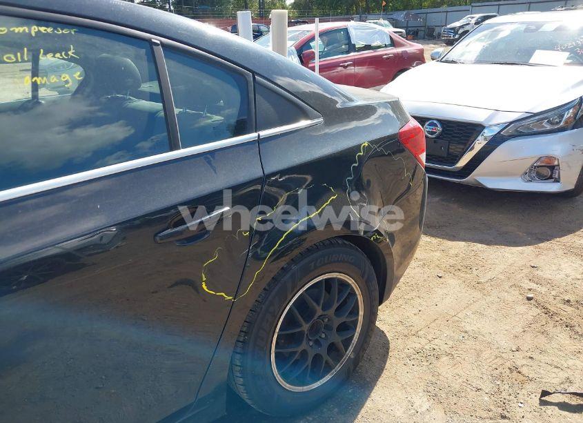 Photo 15 of 2012 Chevrolet Cruze LS (VIN 1G1PC5SH0C7140298)