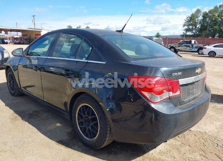 Photo 3 of 2012 Chevrolet Cruze LS (VIN 1G1PC5SH0C7140298)