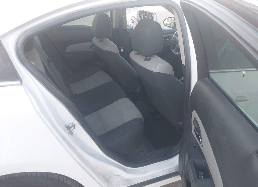 Photo 8 of 2012 Chevrolet Cruze LS (VIN 1G1PC5SH0C7150605)