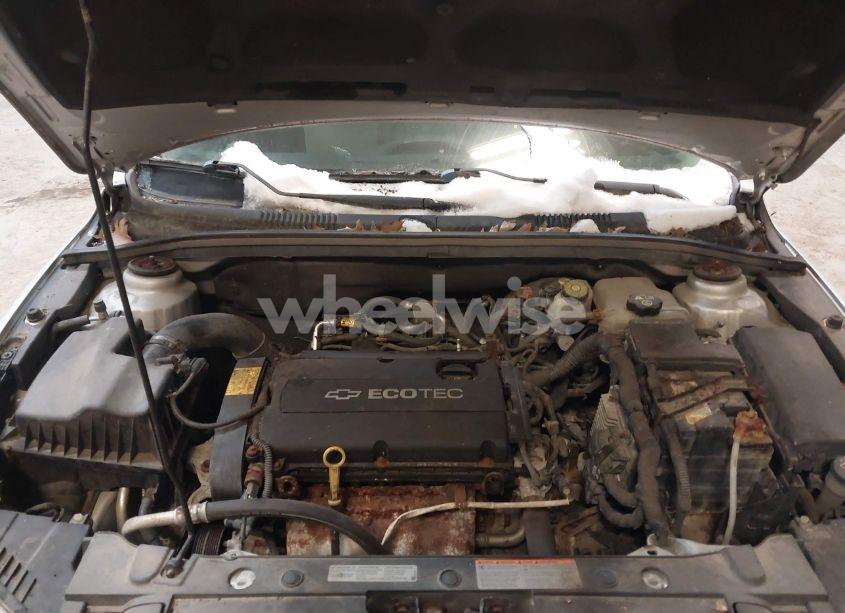 Photo 10 of 2012 Chevrolet Cruze LS (VIN 1G1PC5SH0C7165332)
