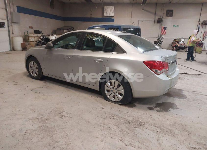 Photo 3 of 2012 Chevrolet Cruze LS (VIN 1G1PC5SH0C7165332)