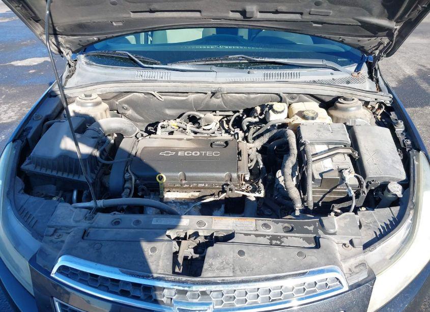 Photo 10 of 2012 Chevrolet Cruze LS (VIN 1G1PC5SH0C7183250)