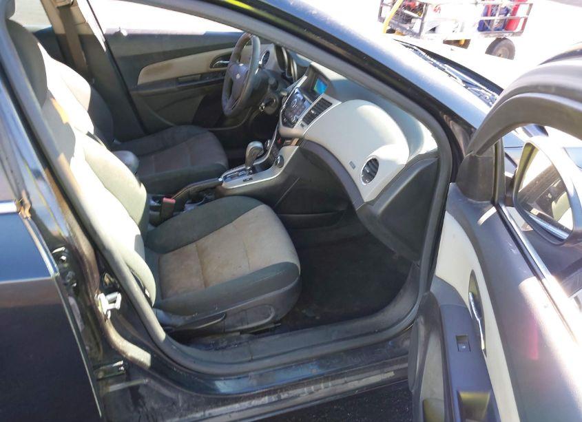 Photo 5 of 2012 Chevrolet Cruze LS (VIN 1G1PC5SH0C7183250)
