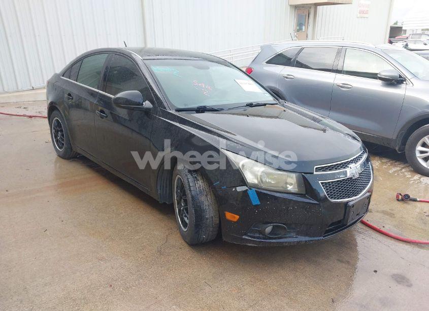 2012 Chevrolet Cruze LS (VIN 1G1PC5SH0C7216635) main photo