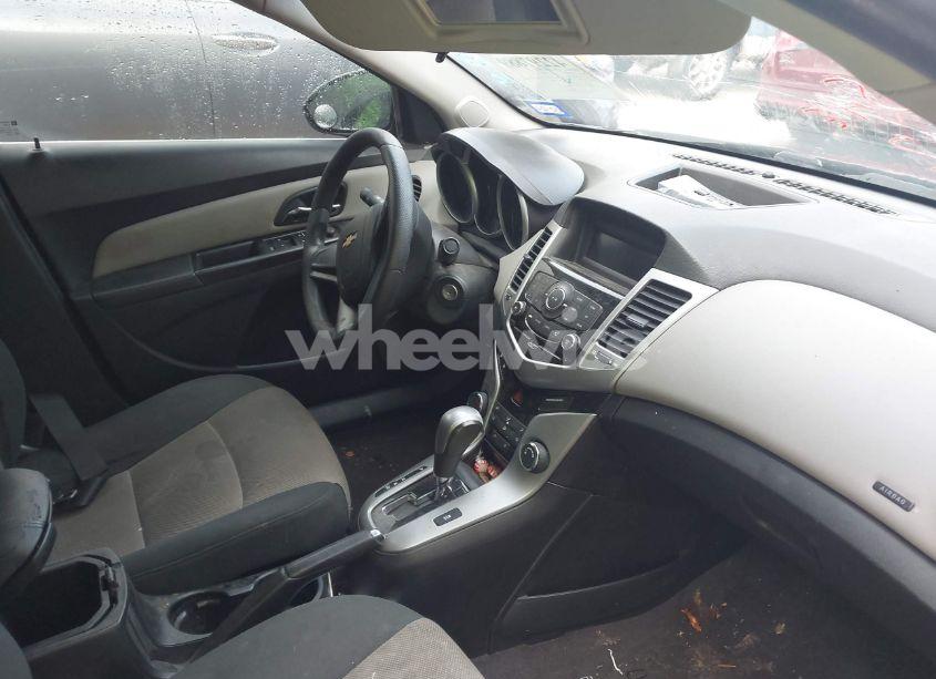 Photo 5 of 2012 Chevrolet Cruze LS (VIN 1G1PC5SH0C7216635)