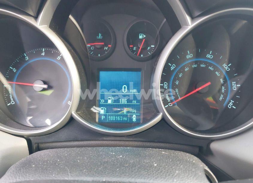 Photo 7 of 2012 Chevrolet Cruze LS (VIN 1G1PC5SH0C7233807)