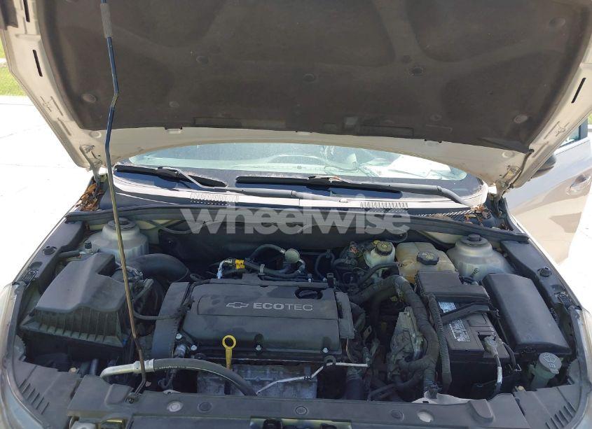 Photo 10 of 2012 Chevrolet Cruze LS (VIN 1G1PC5SH0C7235198)