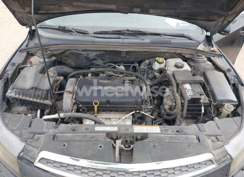 Photo 10 of 2012 Chevrolet Cruze LS (VIN 1G1PC5SH0C7256309)