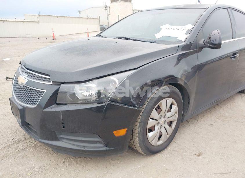 Photo 6 of 2012 Chevrolet Cruze LS (VIN 1G1PC5SH0C7256309)