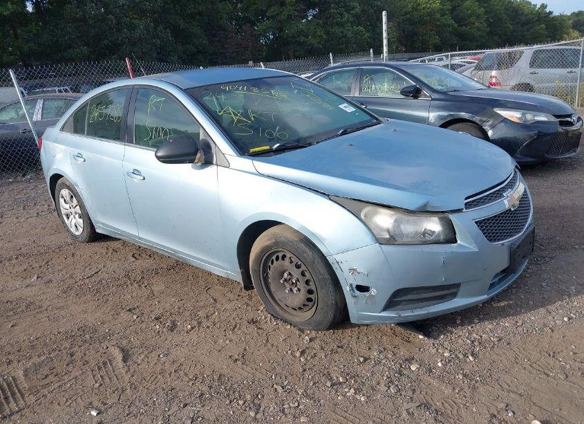 2012 Chevrolet Cruze LS (VIN 1G1PC5SH0C7290668) main photo