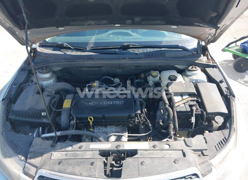 Photo 10 of 2012 Chevrolet Cruze LS (VIN 1G1PC5SH0C7298995)