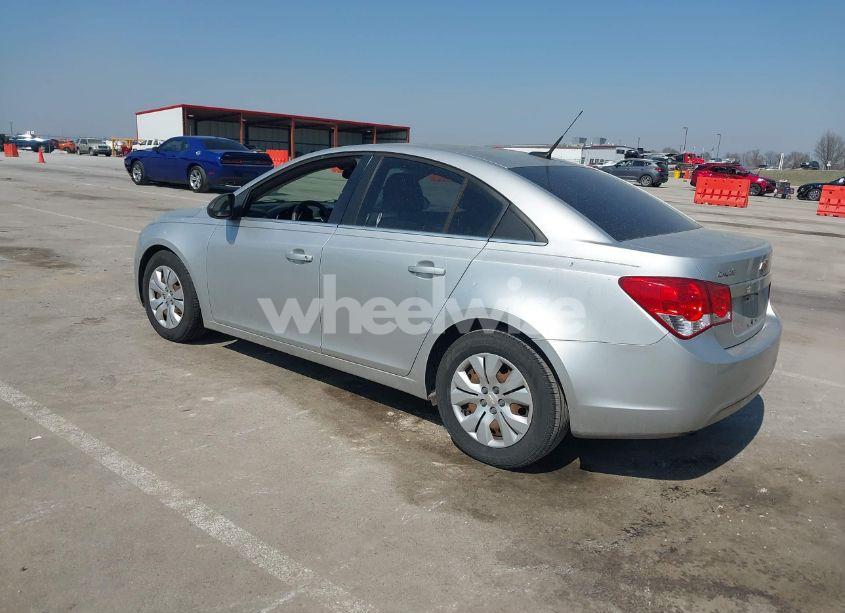 Photo 3 of 2012 Chevrolet Cruze LS (VIN 1G1PC5SH0C7298995)