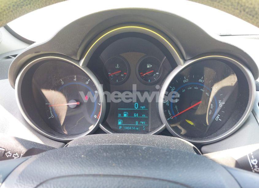 Photo 7 of 2012 Chevrolet Cruze LS (VIN 1G1PC5SH0C7298995)
