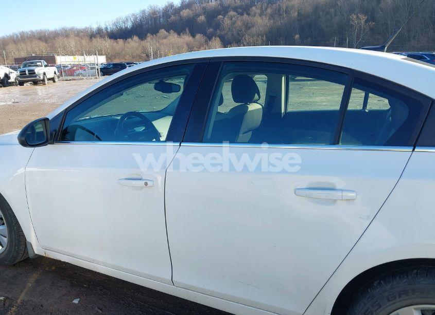 Photo 14 of 2012 Chevrolet Cruze LS (VIN 1G1PC5SH0C7299287)