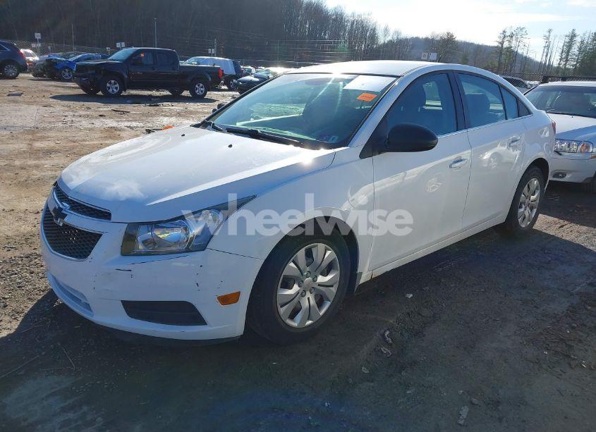 Photo 2 of 2012 Chevrolet Cruze LS (VIN 1G1PC5SH0C7299287)