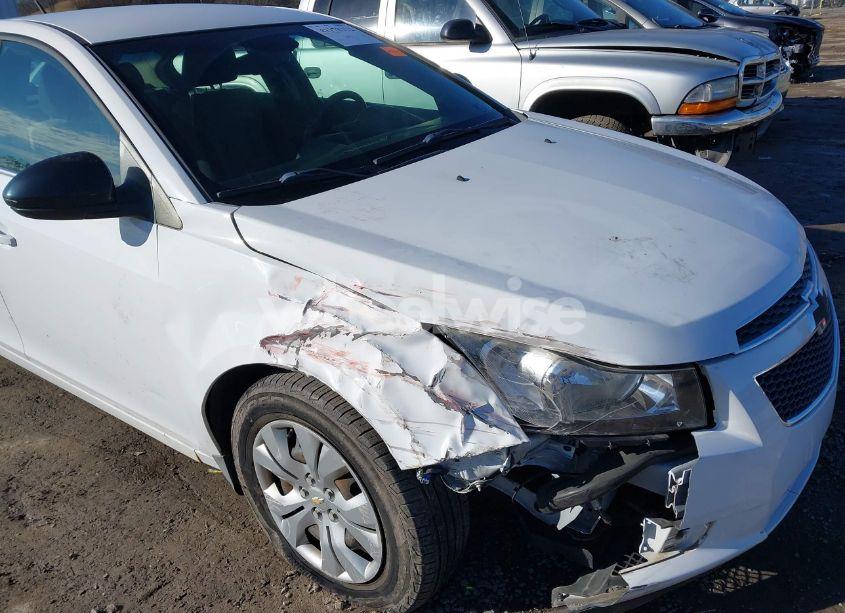 Photo 6 of 2012 Chevrolet Cruze LS (VIN 1G1PC5SH0C7299287)
