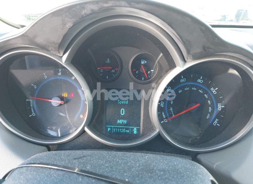 Photo 7 of 2012 Chevrolet Cruze LS (VIN 1G1PC5SH0C7299287)