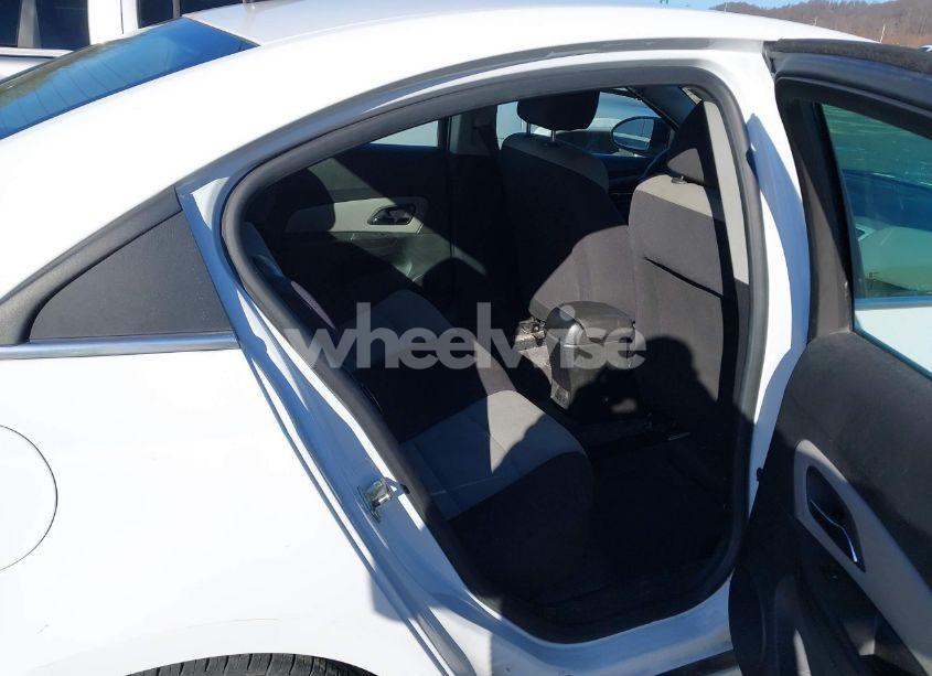 Photo 8 of 2012 Chevrolet Cruze LS (VIN 1G1PC5SH0C7299287)